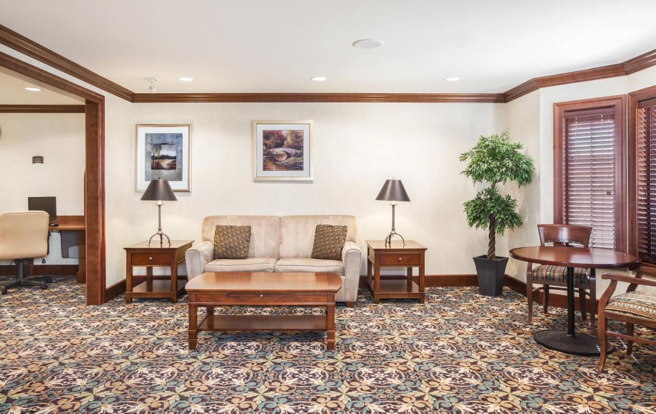 Staybridge Suites El Paso Airport By Ihg Dış mekan fotoğraf
